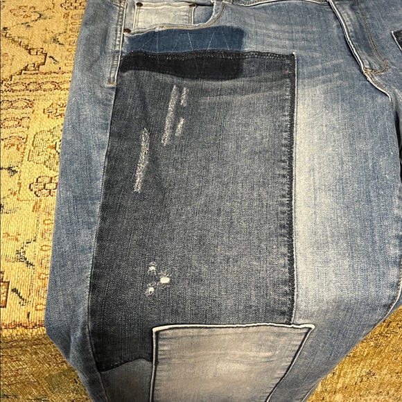 24/7 woman’s distressed jeans plus size 26 - Picture 9 of 10